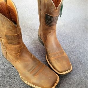 ARIAT Square Toe Western Boot - NEW!